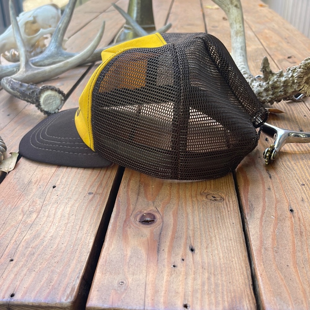 Trucker hat - Picture 2 of 3